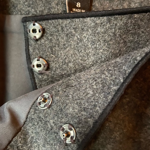 Wool Blend Banana Republic Skirt (size 8) - Picture 4 of 5